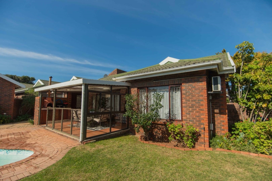 3 Bedroom Property for Sale in Summerstrand Eastern Cape
